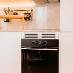 Orange House - Beautiful Two-bedroom 1d Apartmán *