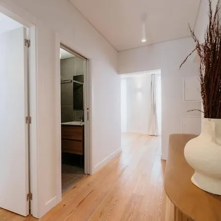 Orange House - Beautiful Two-bedroom 1d Apartmán