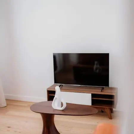 Apartamento Orange House - Beautiful Two-bedroom 1d