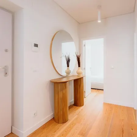 Orange House - Beautiful Two-bedroom 1d דירה