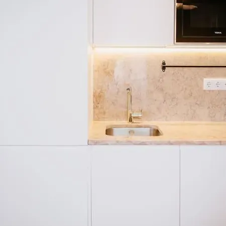 דירה Orange House - Beautiful Two-bedroom 1d ליסבון