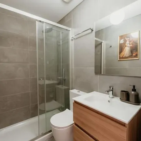 Orange House - Beautiful Two-bedroom 1d Apartamento Lisboa