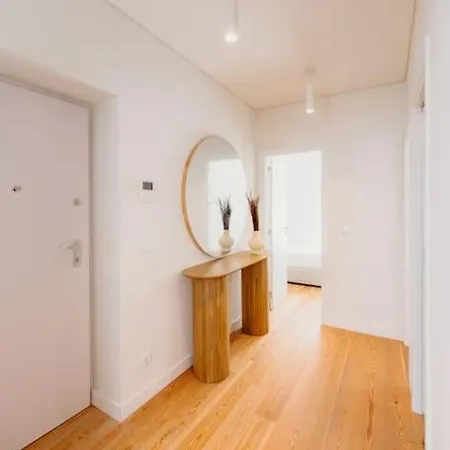 Orange House - Beautiful Two-bedroom 1d アパート リスボン