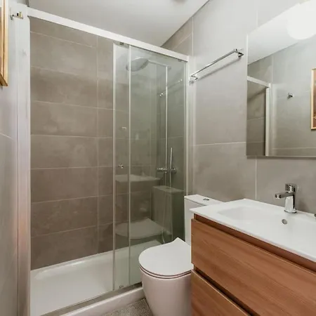 アパート Orange House - Beautiful Two-bedroom 1d *