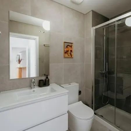 Orange House - Beautiful Two-bedroom 1d Lissabon